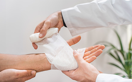 First Aid-Burns and scalds First Aid-Burns and scalds